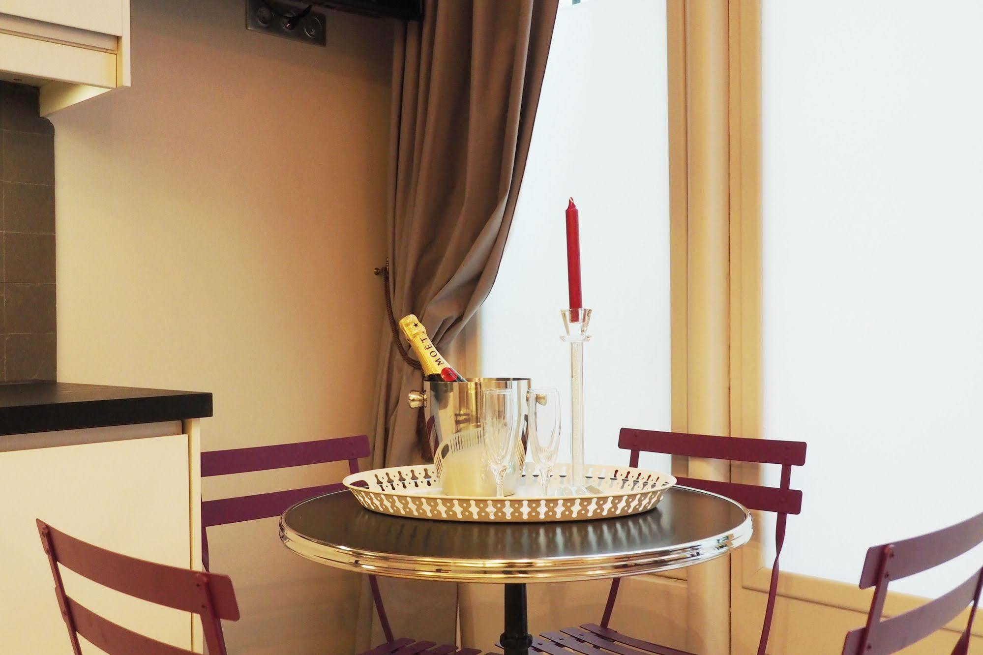 פריז Palais Royal Chicsuites מראה חיצוני תמונה